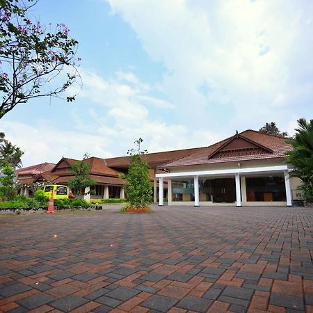 Отель Clay House Thrissur Экстерьер фото